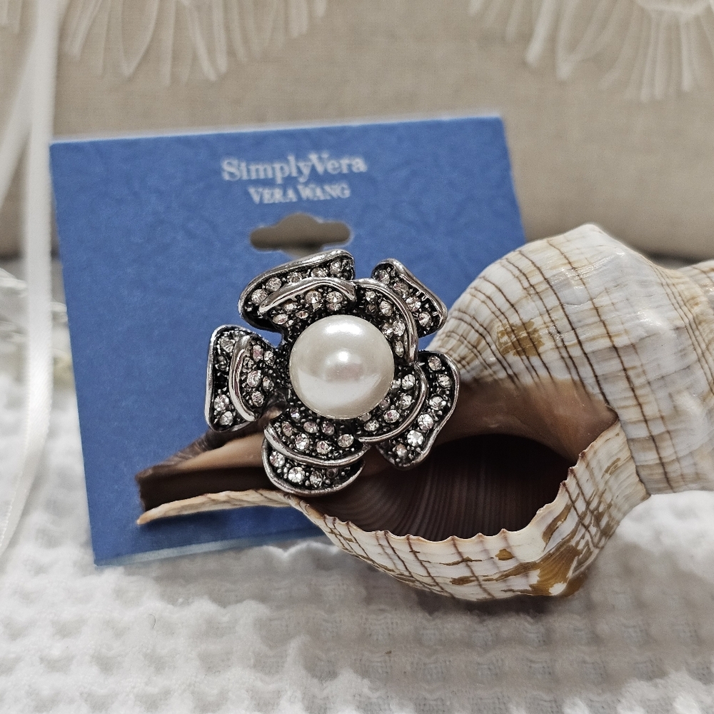 Vera Wang Simply Vera Pearl Ring New With Tags
